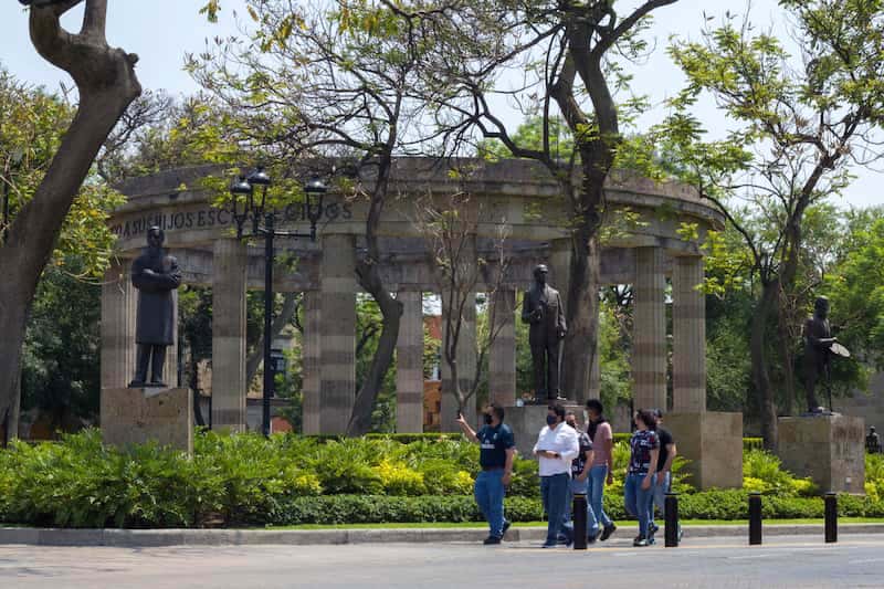 Explore the roots of the city with these local and wandering vibes