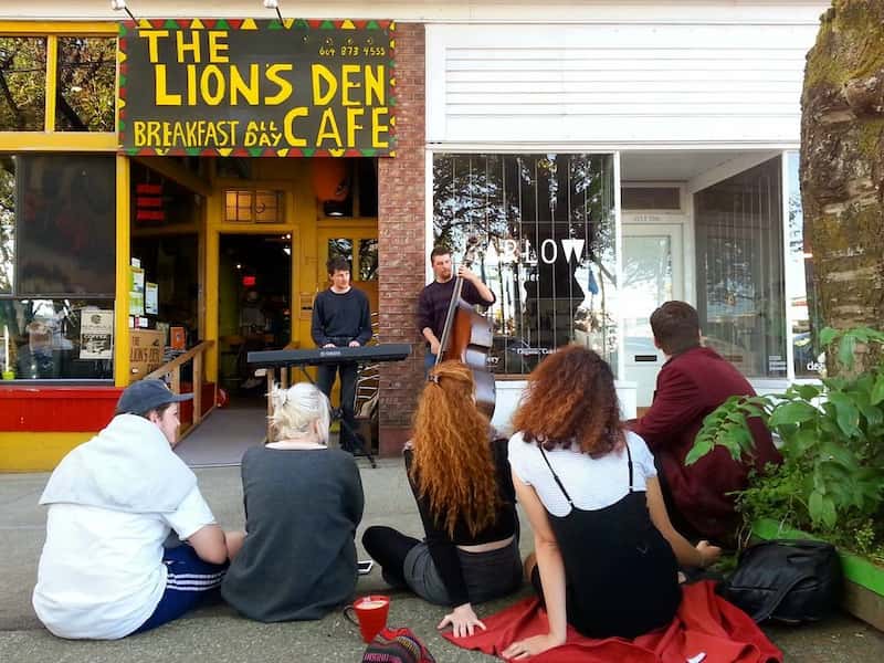 One Love at Lion’s Den Café