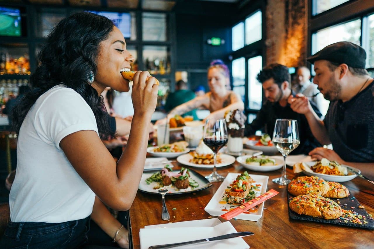 Out-of-Towner Experiences With a Foodie Twist