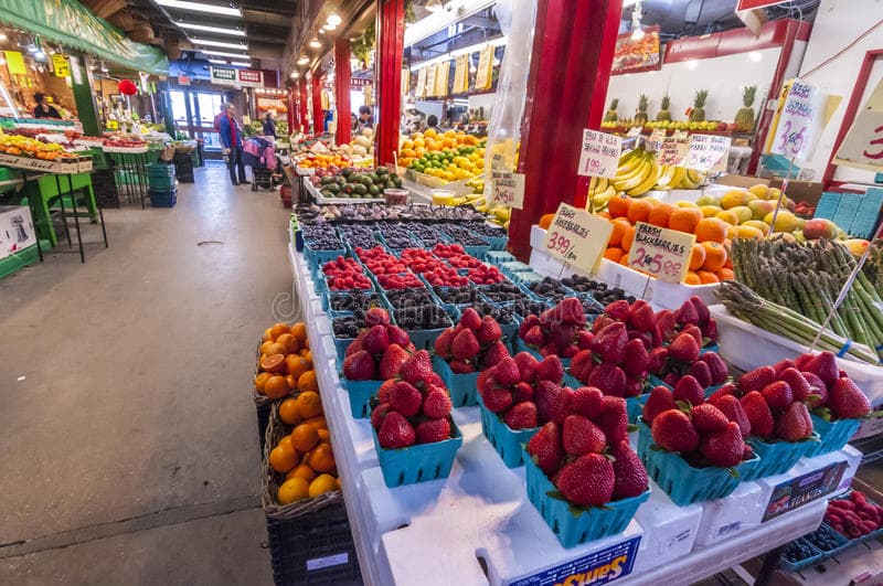 St. Lawrence Market Neighbourhood Vibe Guide