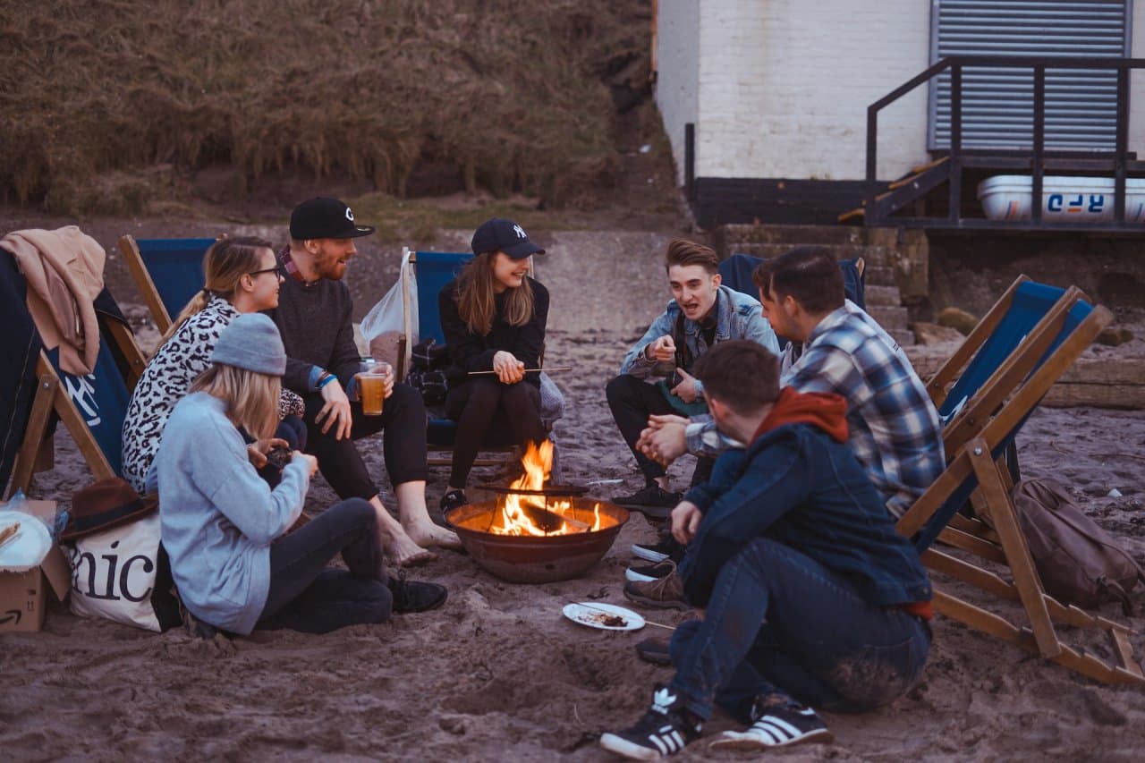 Good-Time Spots for Making New Friends in Los Angeles